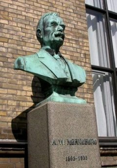 Professor M&oslash;rkeberg